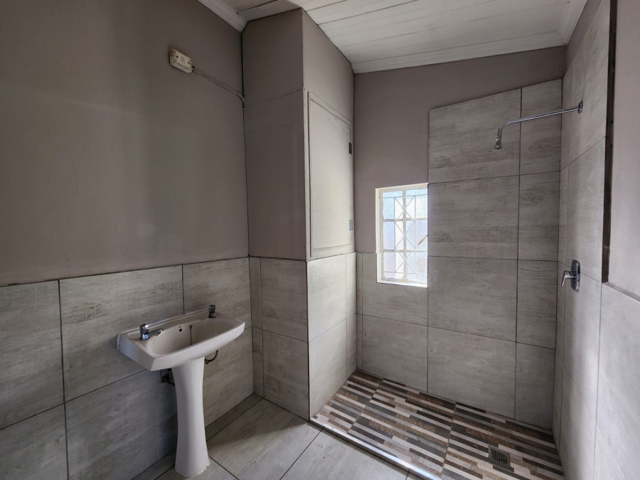 To Let 3 Bedroom Property for Rent in Cambridge Eastern Cape